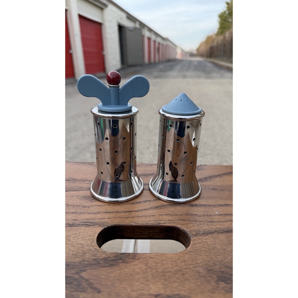 Alessi Salt Pepper Shaker Set Blue Tops INOX 18/10 Italy Stainless Steel - Picture 5 of 8